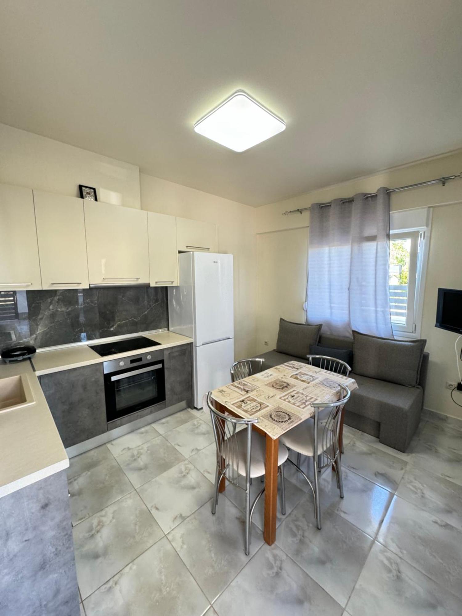 Adoniss Apartmentss パラリア・ディオニショウ エクステリア 写真